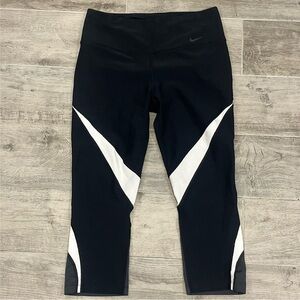 NIKE WOMENS Dri-Fit Crop LEGGINGS Black White Power Pants Small 920534-010